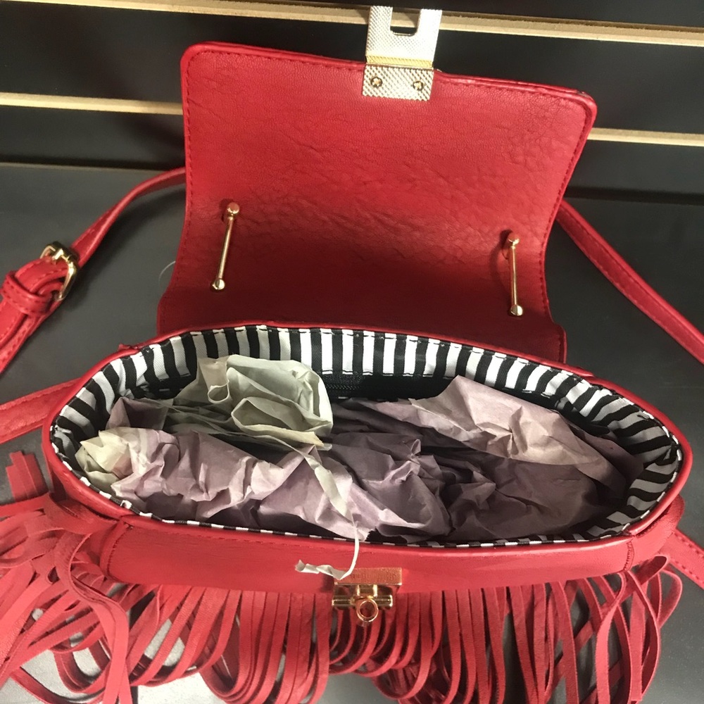 Purse - Picture 2 of 3